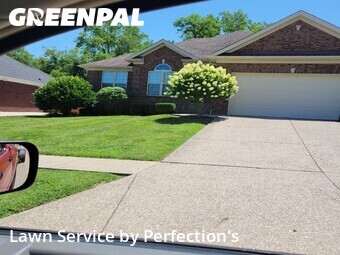 Grass Cut nearby Fairdale, KY, 