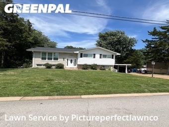 Lawn Mowing Service nearby Arnold, MO, 