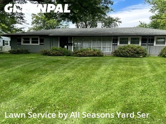 Lawn Maintenance nearby Country Club Hills, IL, 