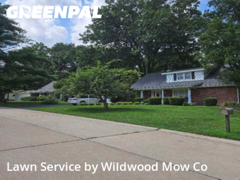 Lawn Cuttingin Chesterfield,63017,Grass Cut by Wildwood Mow Co, work completed in Dec , 2025