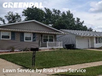 Lawn Maintenance nearby Davenport, IA, 