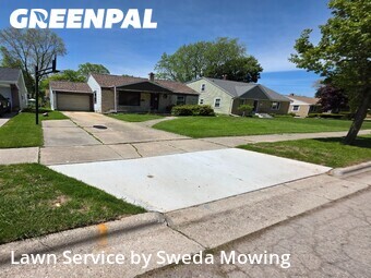 Yard Mowing nearby Green Bay, WI, 