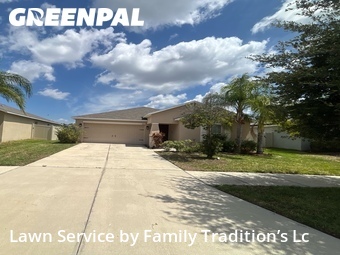 Lawn Mowing Service nearby Riverview, FL, 