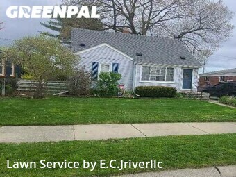 Lawn Care Service nearby Roseville, MI, 
