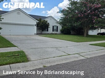 Lawn mowed in Charleston, 29414