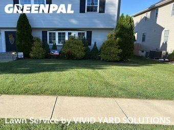Lawn Cutting nearby Village Green, PA, 