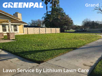 Lawn mowed in Riverside, 92504