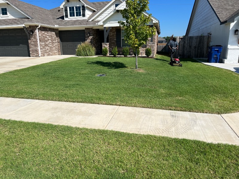 918 Yards Lawn Care Services in Tulsa, OK