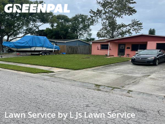 Lawn Mowing nearby Pinellas Park, FL, 