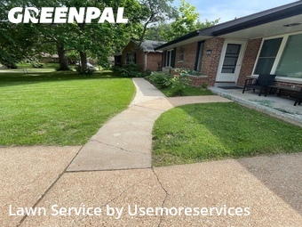 Lawn Mowing nearby University City, MO, 