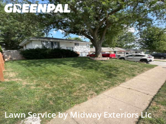 Lawn Mowing nearby Bellevue, NE, 