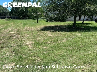 Lawn Care nearby La Vernia, TX, 