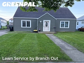 Lawn Mowing nearby Kenmore, NY, 