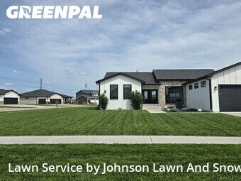 Lawn Mowing nearby Lincoln, NE, 