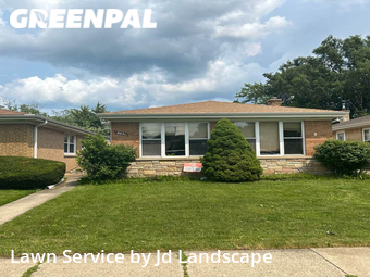 Grass Cut nearby Skokie, IL, 