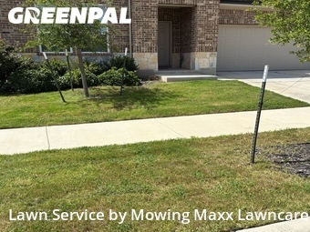 Yard Mowing nearby Hutto, TX, 