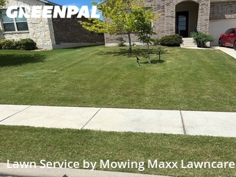 Yard Cutting nearby Hutto, TX, 