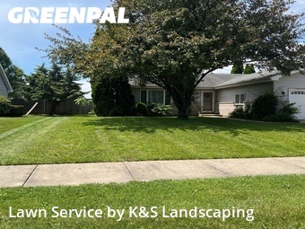 Lawn Mowing nearby Crest Hill, IL, 