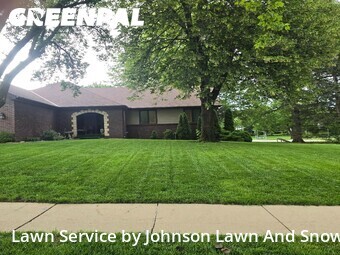 Lawn Mowing Service nearby Lincoln, NE, 