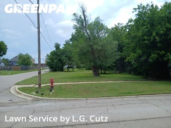 Grass Cutting nearby El Reno, OK, 