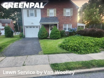 Grass Cutting nearby Lansdowne, NJ, 