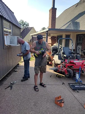 Mobile Mower Mechanic Small Engine Repair Photo 3