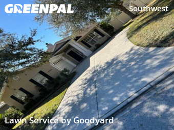 Lawn mowed in Jacksonville, 32207