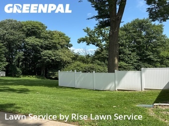Lawn Mowing Service nearby Bettendorf, IA, 