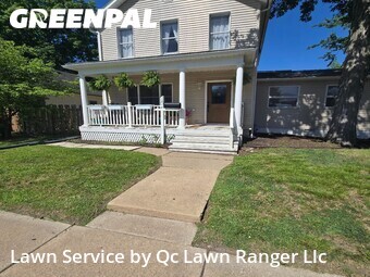 Lawn Cutting nearby Rock Island, IL, 