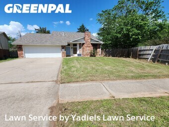 Lawn Mowing Service nearby Norman, OK, 