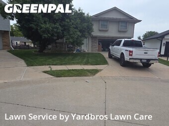 Lawn Maintenance nearby Omaha, NE, 