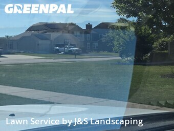 Lawn Mow nearby Woodstock, IL, 