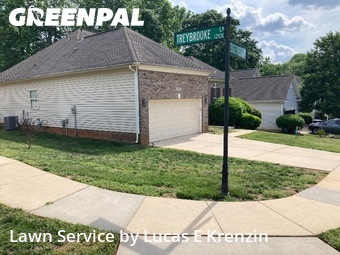 Grass Cutting nearby Pineville, NC, 