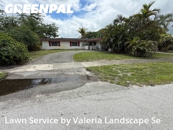 Lawn Cutting nearby Miami Gardens, FL, 