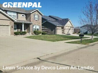 Lawn Maintenance nearby Lake Saint Louis, MO, 