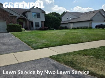 Yard Mowing nearby Perrysburg, OH, 