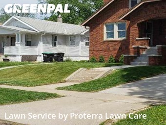 Lawn Care Service nearby Omaha, IA, 