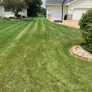 residential-lawn-cutting-businesses-in-Brookfield-WI