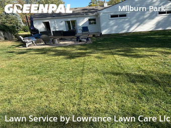 Lawn Care Service nearby Overland Park, MO, 