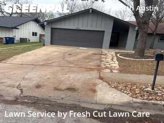 Lawn Mowing Service nearby Austin, TX, 