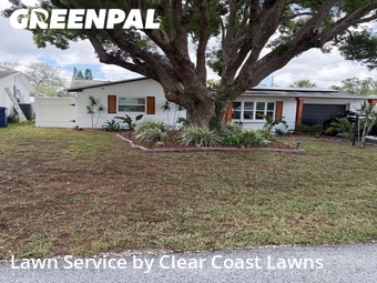 Lawn Mowing nearby Holiday, FL, 