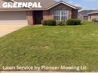 Grass Cutting nearby Bentonville, AR, 
