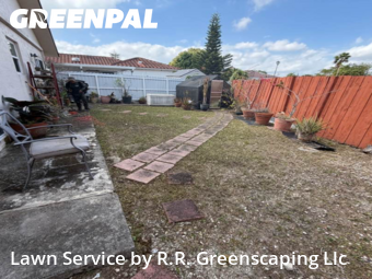 Lawn mowed in Miami, 33177