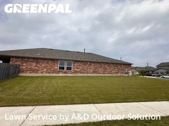 Yard Mowing nearby Buda, TX, 