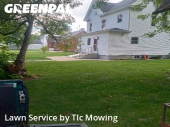 Lawn Care Service nearby Blue Mound, IL, 