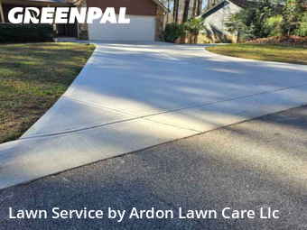 Lawn mowed in Snellville, 30039