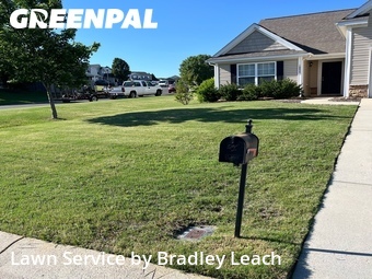 Yard Cuttingin Huntersville,28078,Lawn Mowing Service by Bradley Leach, work completed in Jun , 2026