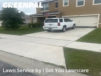 Lawn mowed in Tavares, 32778