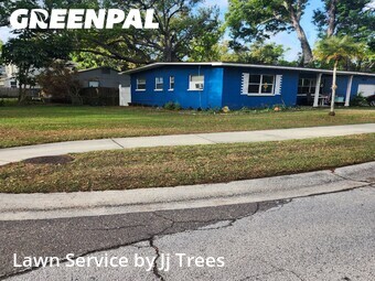 Lawn Care Service nearby St. Petersburg, FL, 