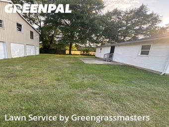 Grass Cutting nearby New Albany, KY, 